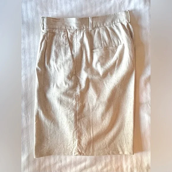 Linen Blend Pleated Shorts - Picture 1 of 7
